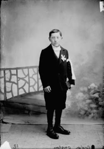 Communiant Cuvier. Onglières