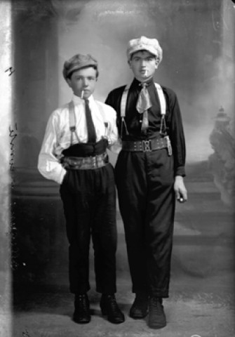 Deux enfants Pelligrini. Conte