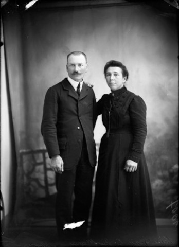 Couple Louis Perrin. Bief-des-Maisons