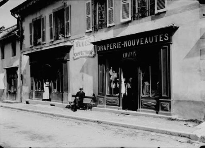 Devantures des magasins. Chauvin